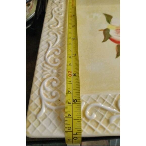 Temp Tations Magnolia Pattern 4pc Set -1.5qt Bsker, Rack, Trivet & 10x14 platter - Picture 12 of 12